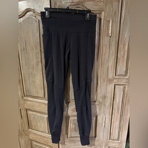 Athleta Excursion Tight leggings